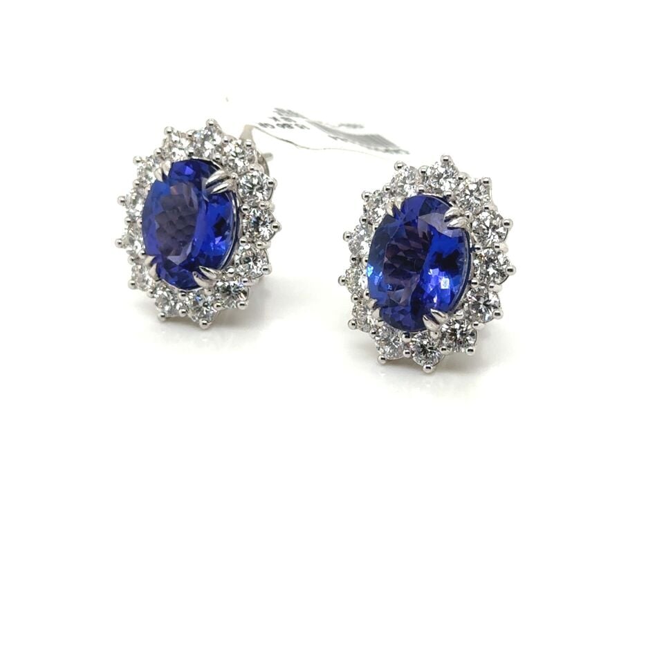 10.33 Karat Tanzanite Küpe