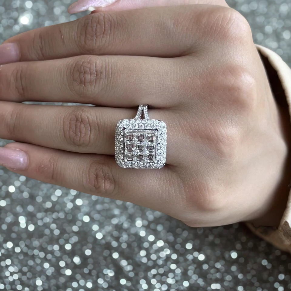 3.60 Karat Pırlanta Baget Yüzük