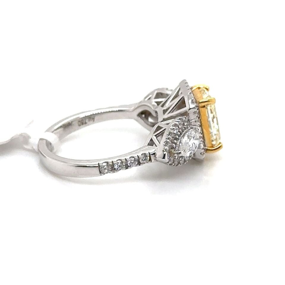 2.00 Karat Fancy Sarı Pırlanta Yüzük