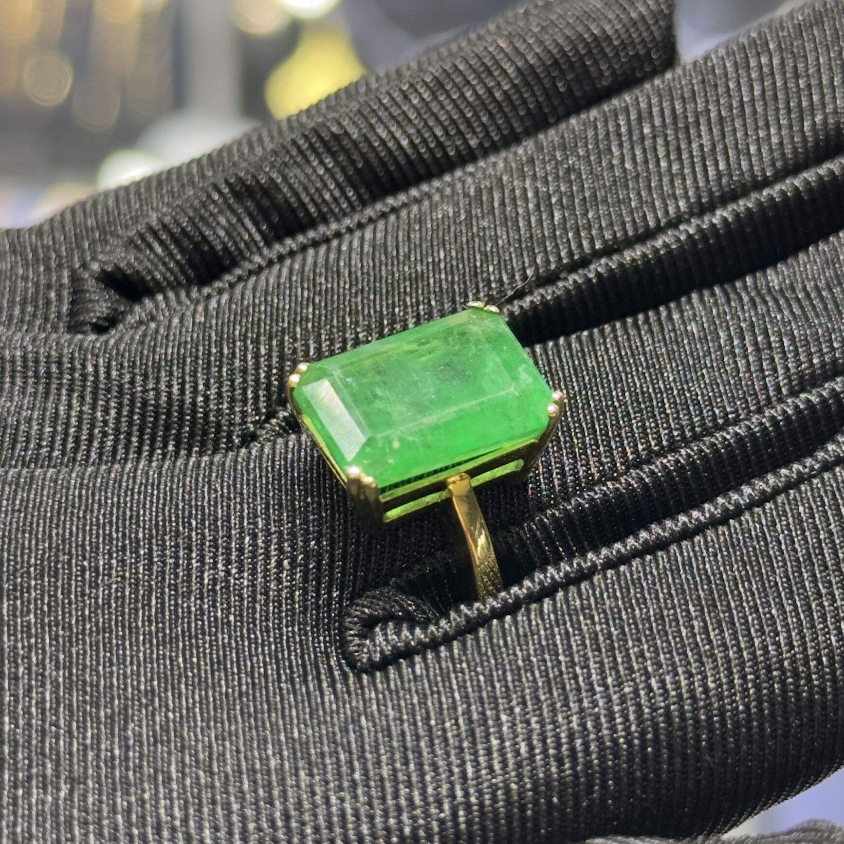 7.90 Karat Zümrüt 18K Sarı Altın Yüzük