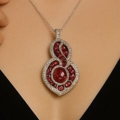 2.50 Karat Pırlanta 6.50 Karat Yakut 18K Beyaz Altın Kolye