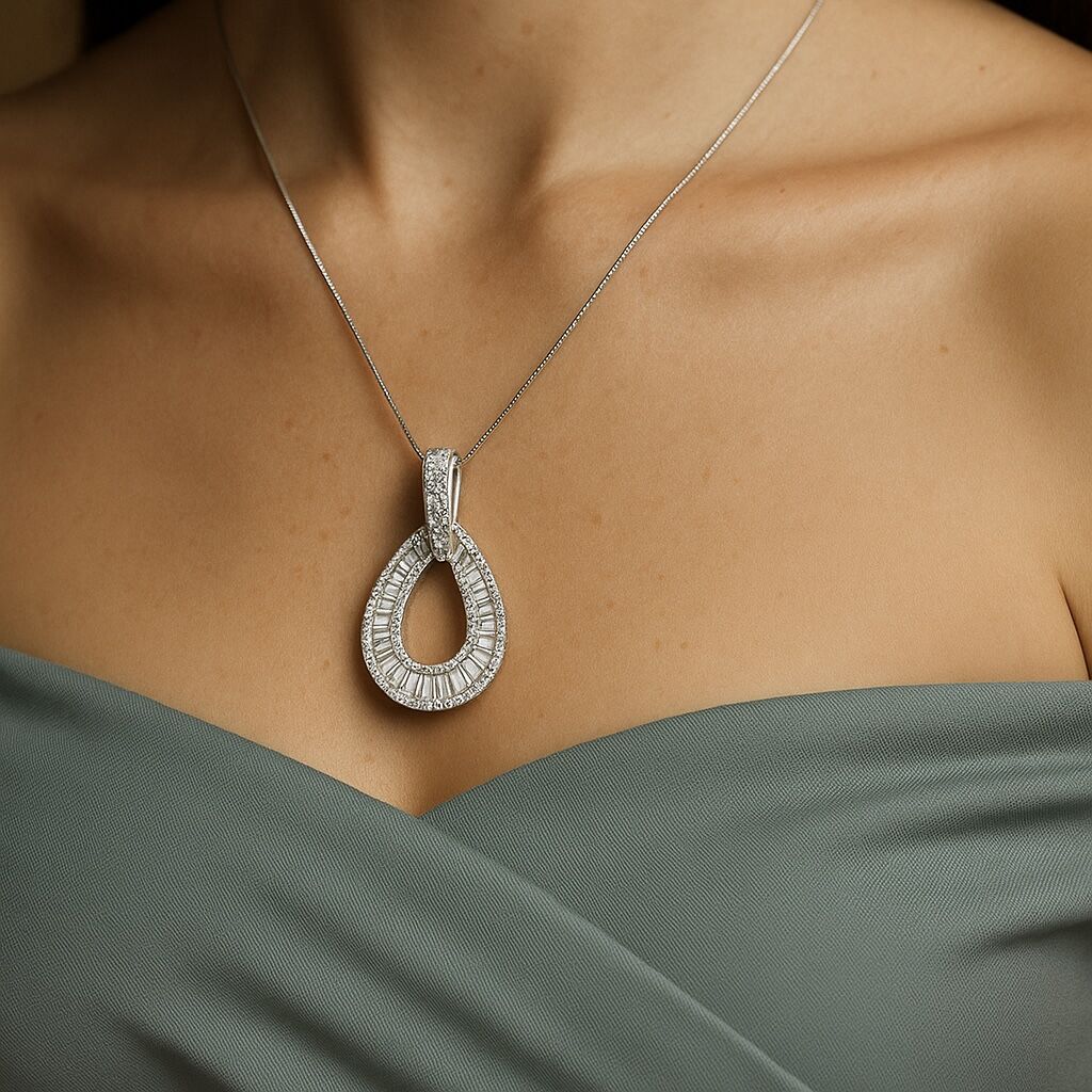 2.35 Karat Pırlanta 950K Gümüş Kolye