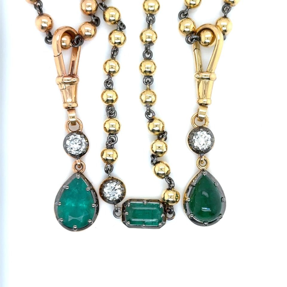 0.28 Karat Pırlanta 2.78 Karat Zümrüt Kolye