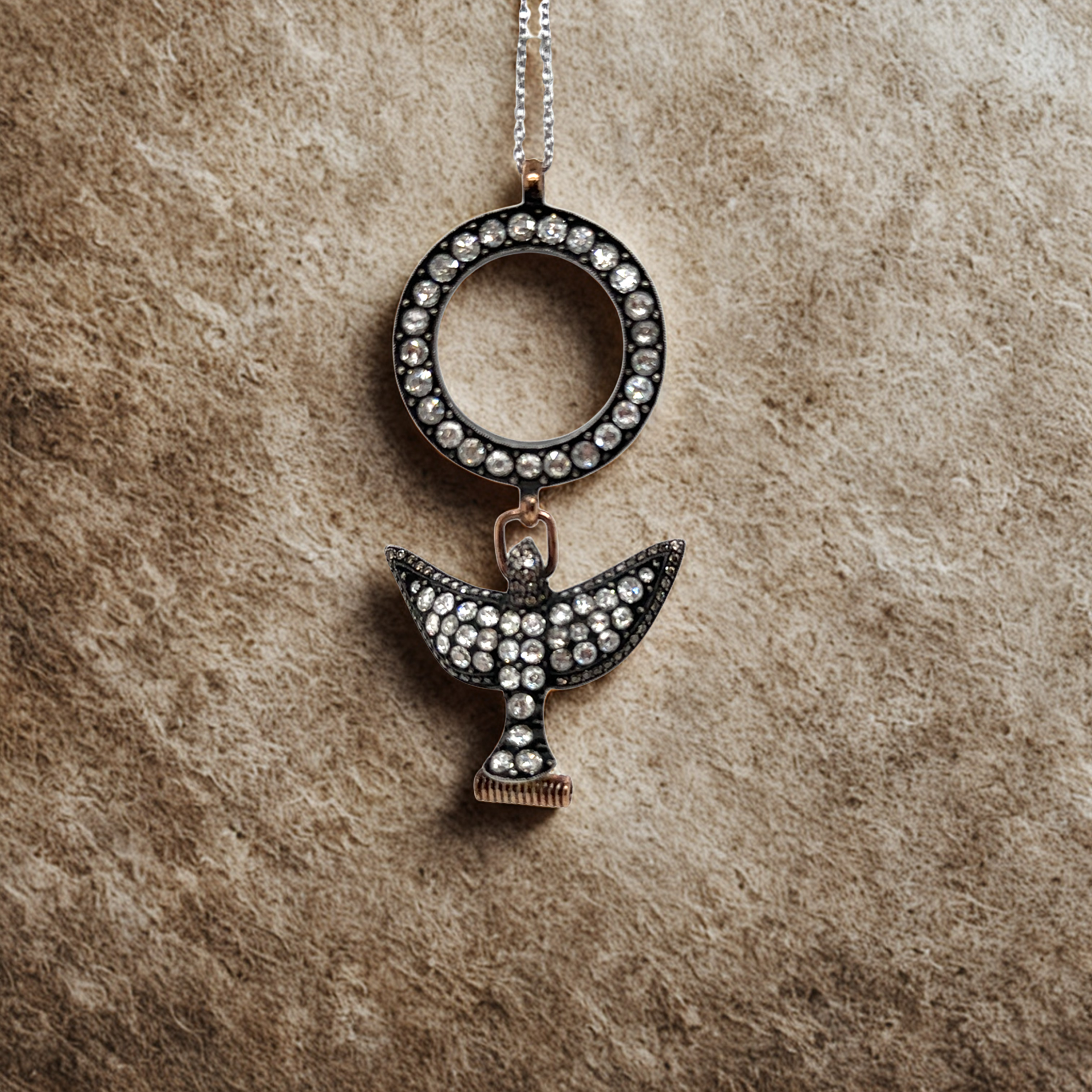 4.65 Karat Elmas Kolye