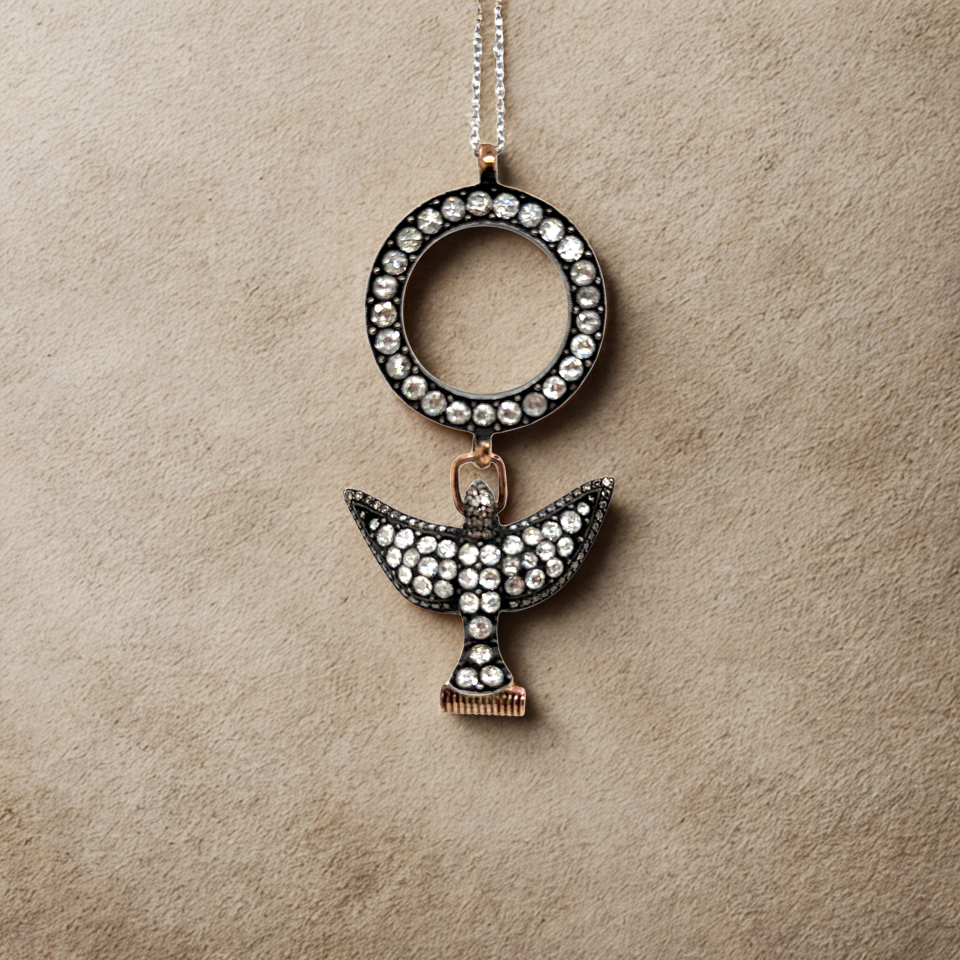 4.65 Karat Elmas Kolye